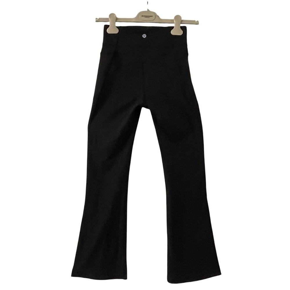 Lululemon Groove Super High-Rise Flared Pant Black Nulu Yoga Size 4 W5BTUS - Picture 2 of 6